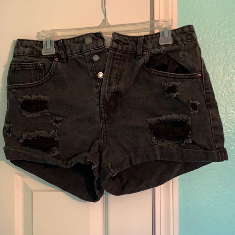 Forever 21 Button Up Ripped Shorts Black